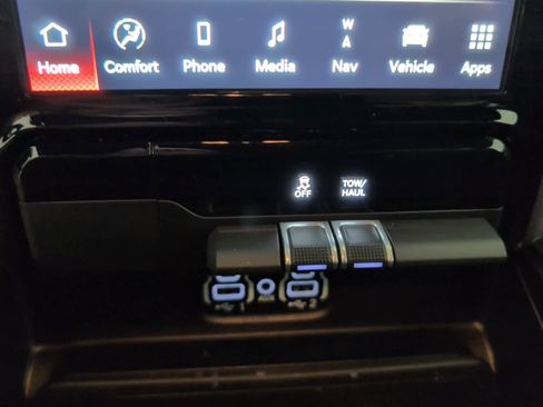 Used 2022 RAM 1500 Rebel w/ Night Edition image 23