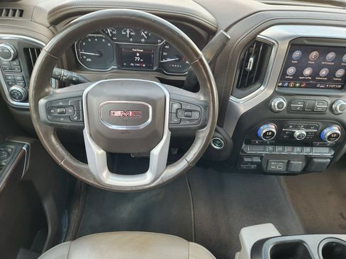 Used 2022 GMC Sierra 2500 SLT w/ X31 Off-Road Package AWD/4WD image 25