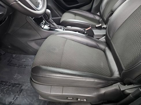 Used 2021 Buick Encore Preferred w/ Safety Package II FWD image 15