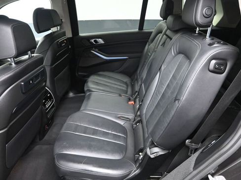 Used 2020 BMW X7 xDrive40i w/ Premium Package AWD/4WD image 29