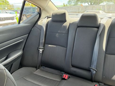 Used 2025 Nissan Altima 2.5 SV FWD image 33