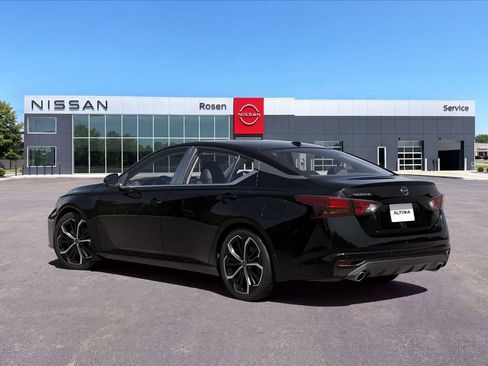 New 2026 Nissan Altima 2.5 SR FWD image 14