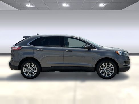 Used 2023 Ford Edge Titanium AWD/4WD image 8