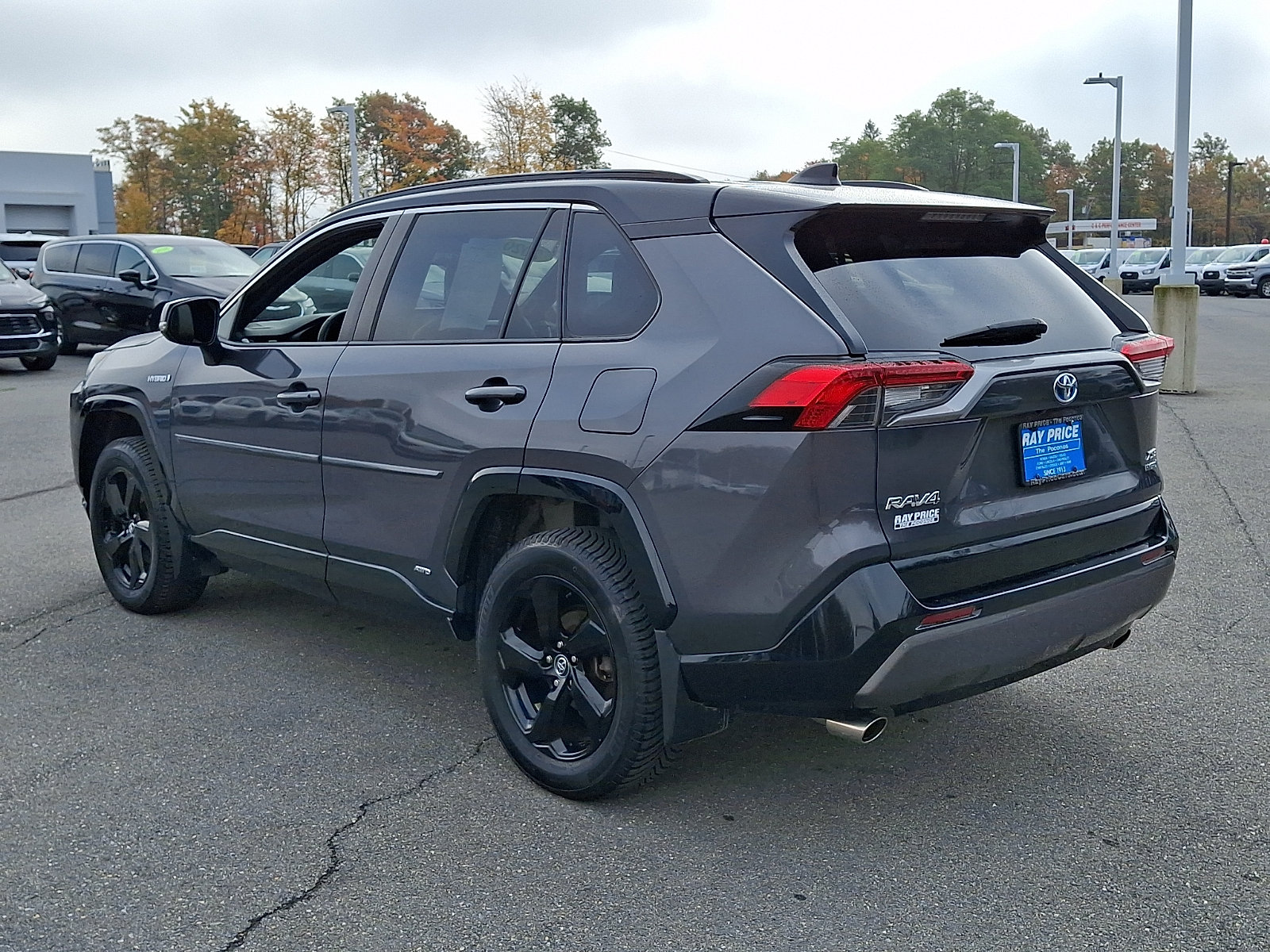 Used 2020 Toyota RAV4 XSE AWD/4WD image 4