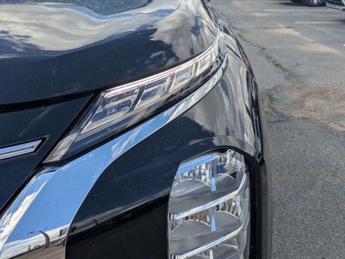 New 2026 Mitsubishi Outlander ES FWD image 9