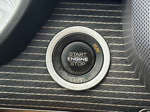 Used 2019 RAM 1500 Limited image 34