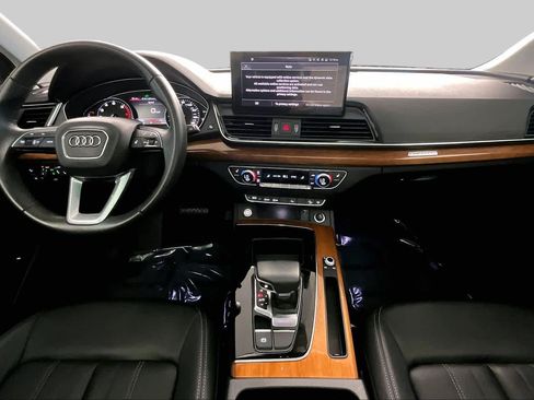 Used 2023 Audi Q5 2.0T Premium w/ Convenience Package AWD/4WD image 16