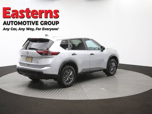 Used 2024 Nissan Rogue S AWD/4WD image 42