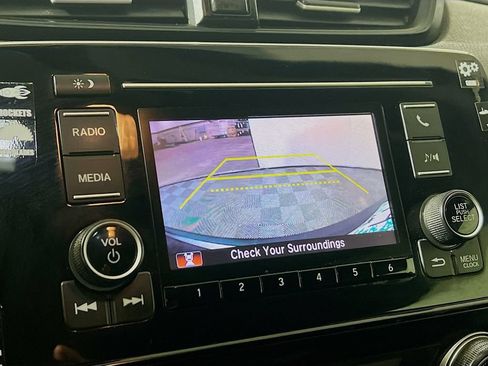 Used 2019 Honda CR-V LX image 12