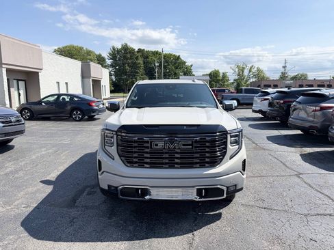 Used 2026 GMC Sierra 1500 Denali Ultimate AWD/4WD image 3