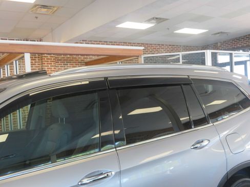 Used 2017 Honda Pilot Touring image 79