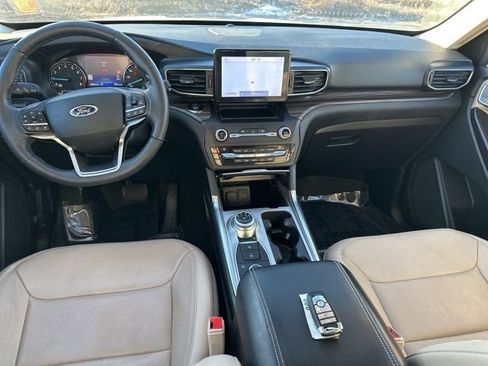 Used 2020 Ford Explorer Limited w/ Class III Trailer Tow Package image 15