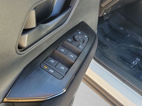 New 2026 Nissan Kicks S image 17