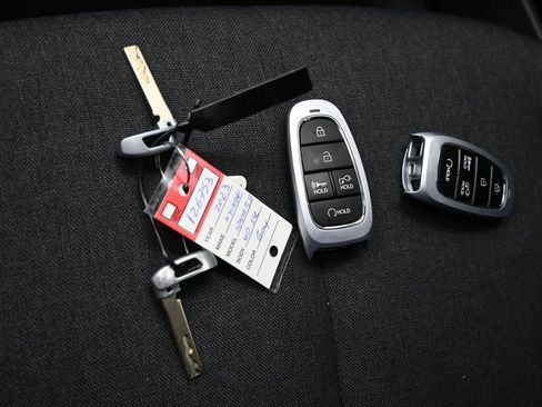 Used 2023 Hyundai Ioniq 5 SE w/ Cargo Package image 31