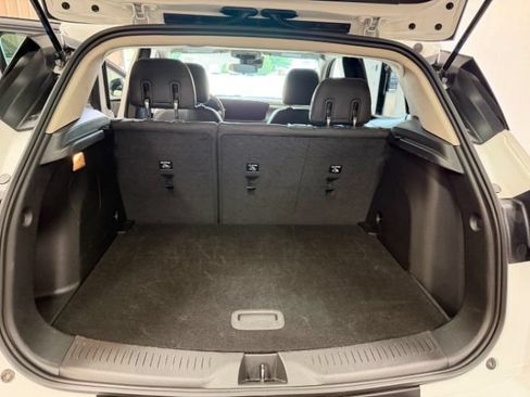 Used 2025 Buick Encore GX Preferred AWD/4WD image 28