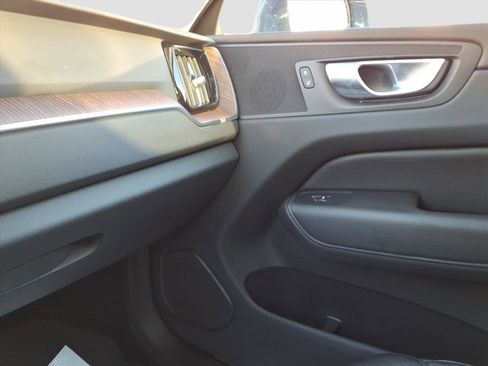 Used 2023 Volvo XC60 B5 Plus w/ Climate Package image 22