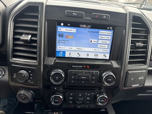 Used 2017 Ford F150 Lariat image 24