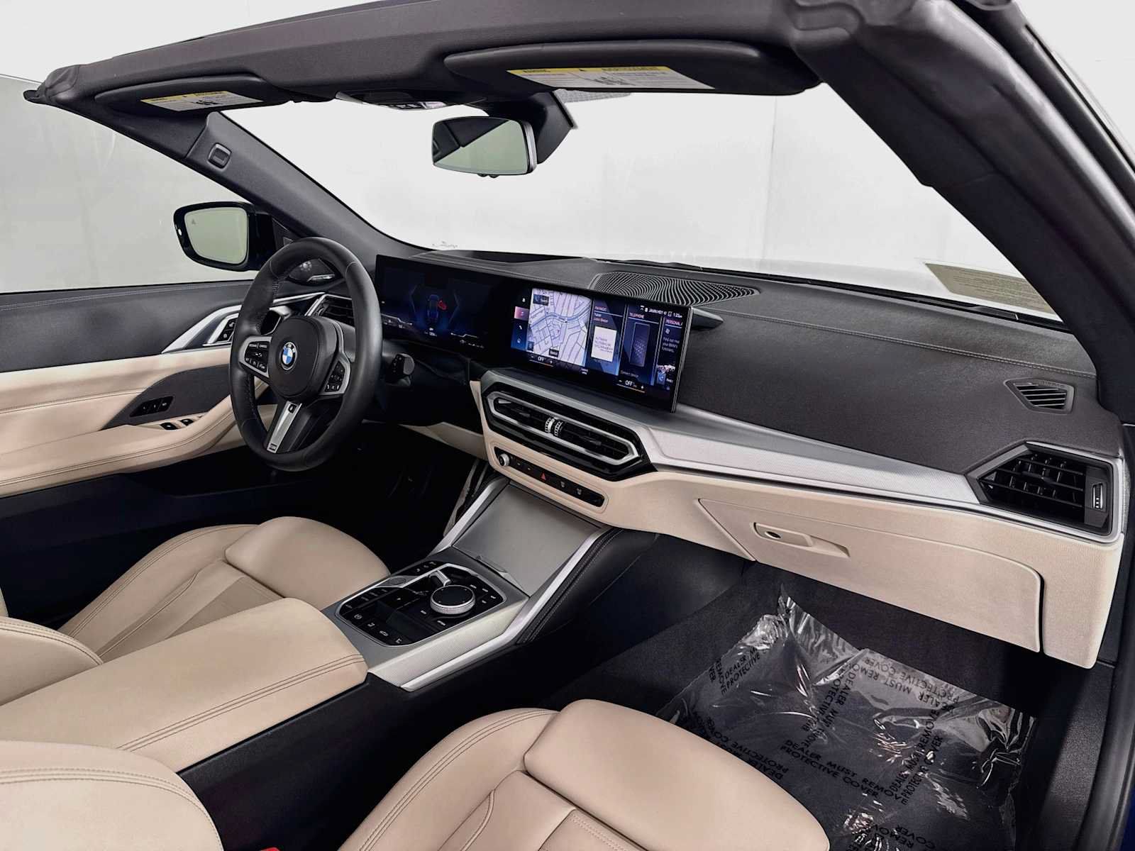 Used 2024 BMW M440i Convertible w/ Premium Package RWD image 25