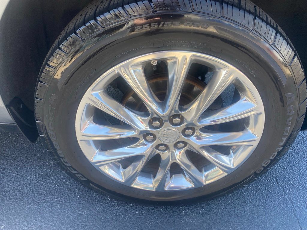 Used 2018 Buick Enclave Premium w/ Experience Buick Package AWD/4WD image 30