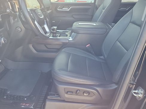 Used 2022 GMC Sierra 1500 SLT w/ SLT Convenience Package image 14