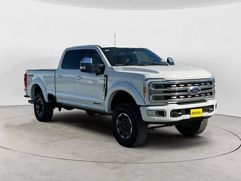 Used 2023 Ford F350 Platinum w/ Tremor Off-Road Package AWD/4WD image 7