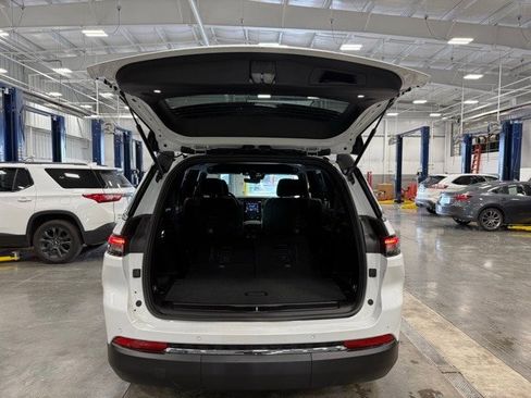 New 2025 Jeep Grand Cherokee L Laredo w/ Trailer Tow Package image 18