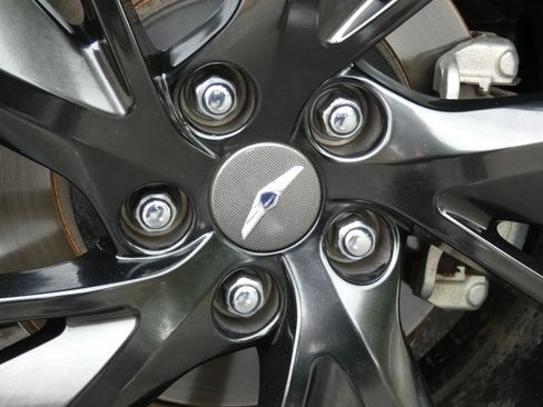 Used 2023 Genesis G70 2.0T w/ Sport Prestige Package image 14