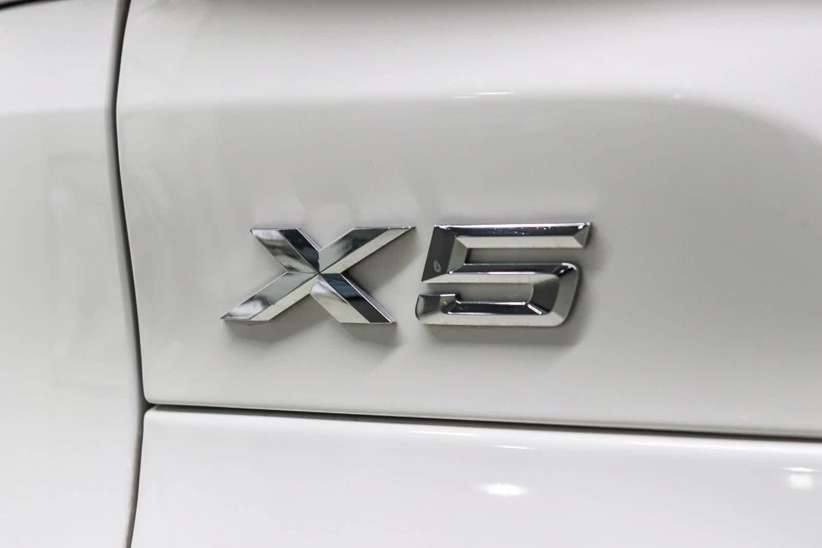 Used 2025 BMW X5 sDrive40i w/ Executive Package RWD image 8