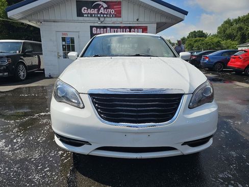 Used 2013 Chrysler 200 Touring w/ S Exterior Appearance Pkg FWD image 3