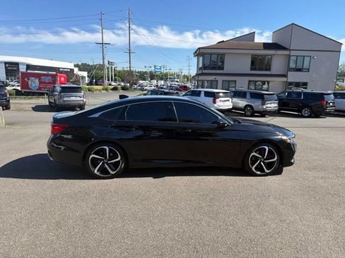 Used 2021 Honda Accord Sport image 6