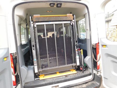 Used 2017 Ford Transit 350 XLT image 11