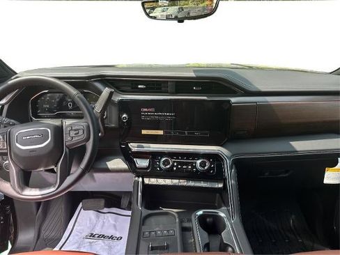 New 2025 GMC Sierra 2500 Denali Ultimate w/ Snow Plow Prep/Camper Package image 17