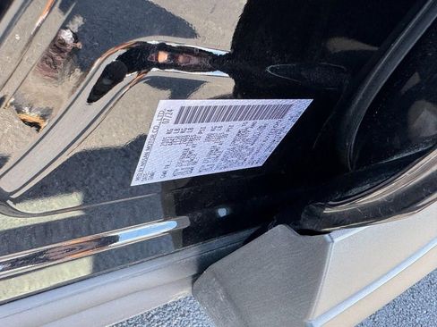 Used 2025 Nissan Rogue SV image 23