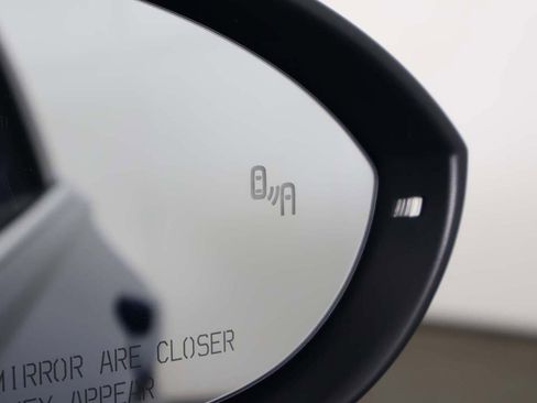 Used 2019 Volkswagen Jetta SEL Premium image 39