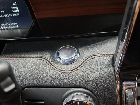 Used 2021 Lincoln Navigator L Reserve w/ Luxury Package AWD/4WD image 22