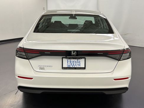 New 2026 Honda Accord LX image 10