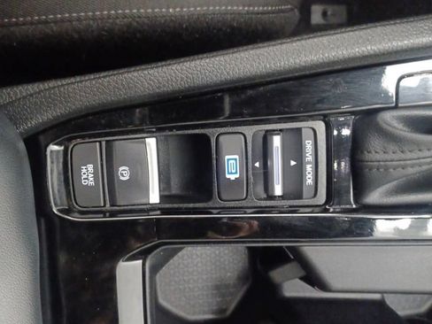 Used 2024 Honda Accord Sport image 25