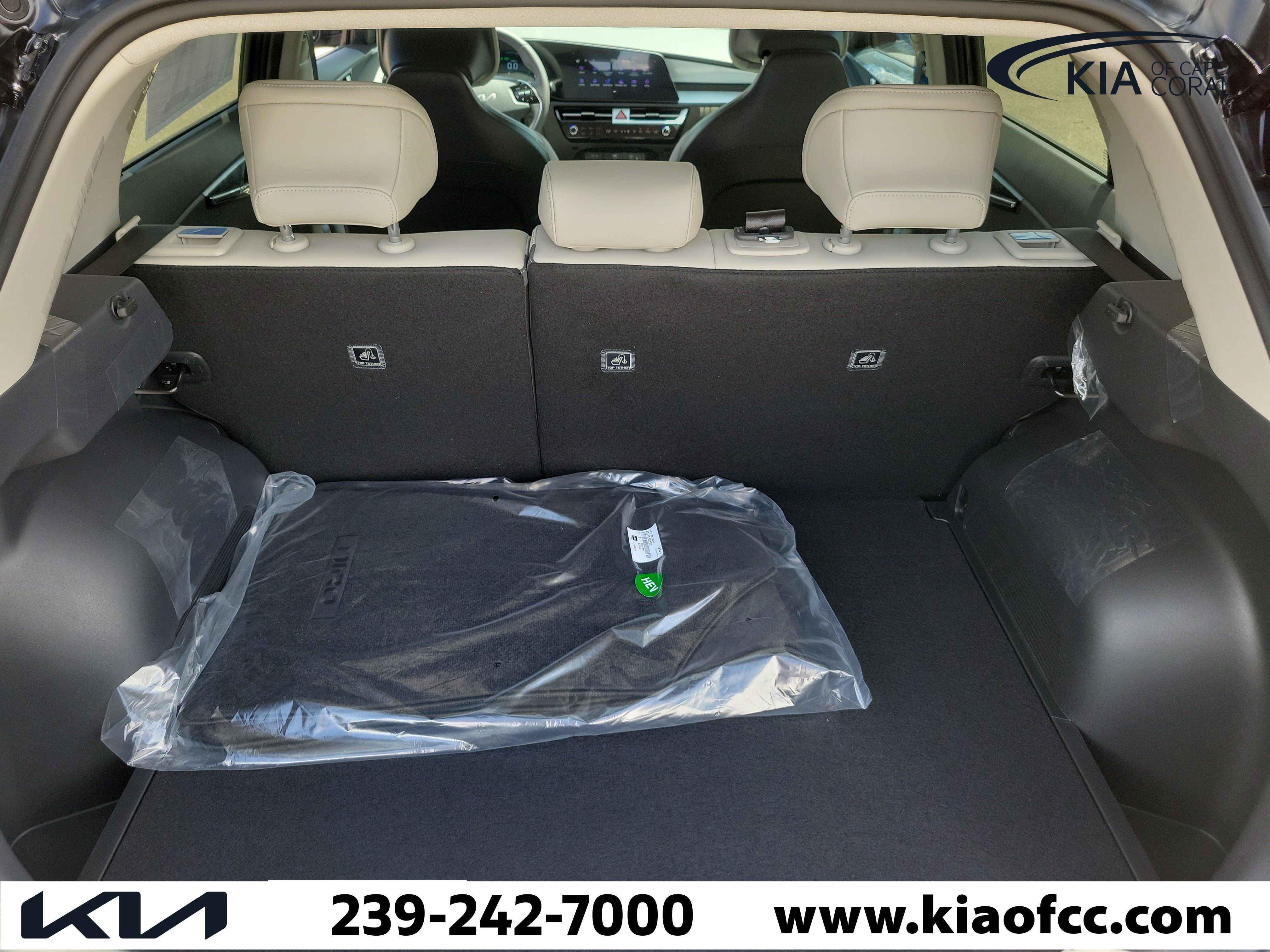 New 2026 Kia Niro EX FWD image 12