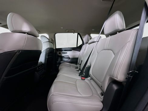 Used 2025 Honda Pilot EX-L image 27