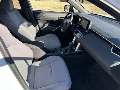 Used 2023 Toyota Corolla Cross S image 22