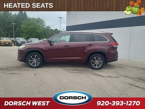 Used 2018 Toyota Highlander XLE AWD/4WD image 2