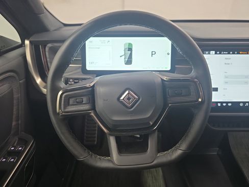 Used 2024 Rivian R1S Adventure AWD/4WD image 28