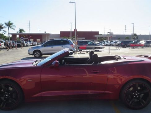 Used 2017 Chevrolet Camaro SS RWD image 4