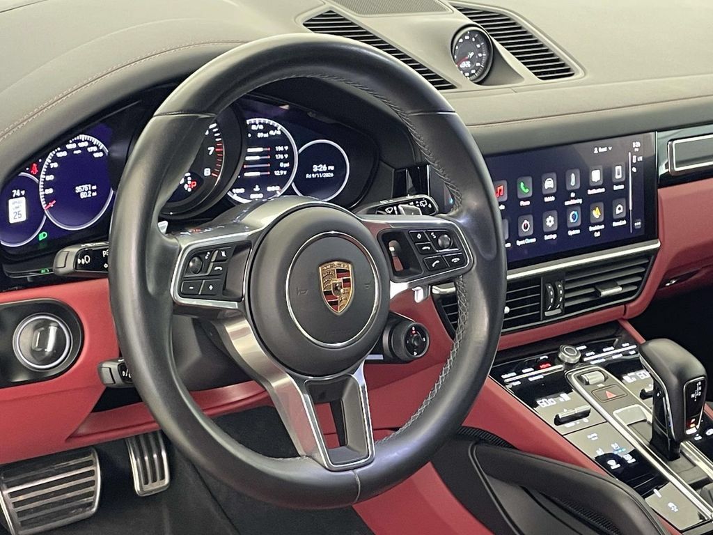 Certified 2023 Porsche Cayenne GTS AWD/4WD image 4