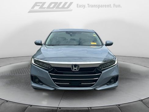 Used 2021 Honda Accord Touring image 3