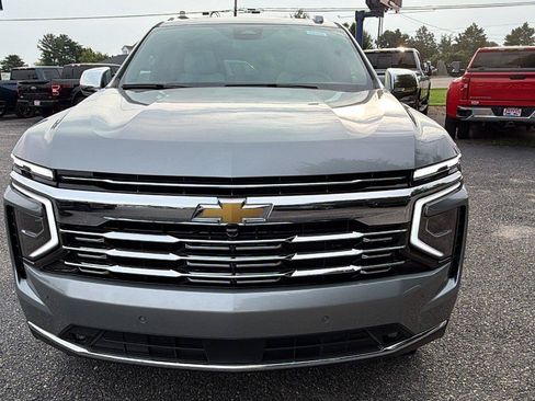 New 2026 Chevrolet Suburban Premier w/ Sun And Tow Package AWD/4WD image 2