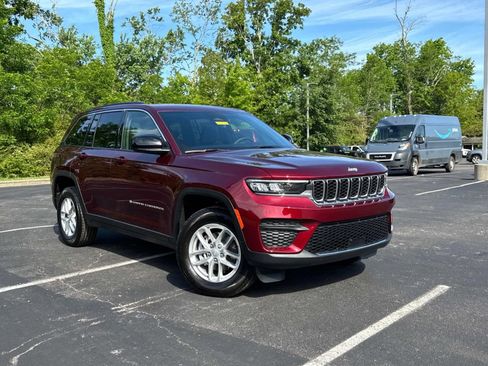 New 2026 Jeep Grand Cherokee Laredo X AWD/4WD image 1