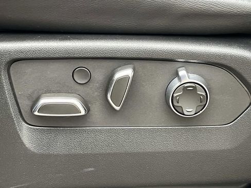 Used 2023 Cadillac Escalade ESV Sport Platinum image 38