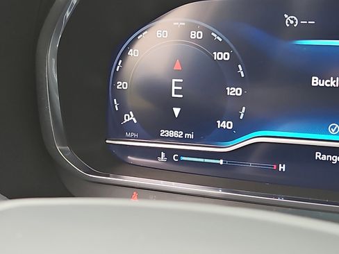 Used 2023 Chevrolet Tahoe LT w/ LT Signature Package AWD/4WD image 21