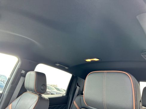 New 2026 GMC Canyon AT4 w/ AT4 Premium Package image 30